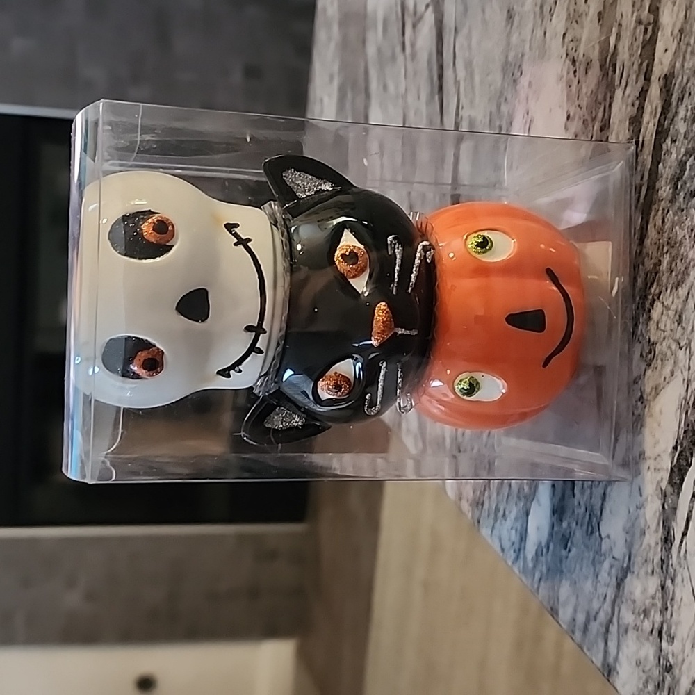 Hallmark Spooky Tea Light Candle Holder Set of 3 Ceramic Halloween NEW! - Picture 13 of 16